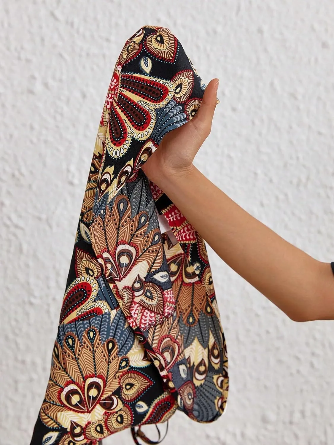 Floerns Women's Tribal Print Sleeveless Camisole V Neck Loose Vacation Cami Top