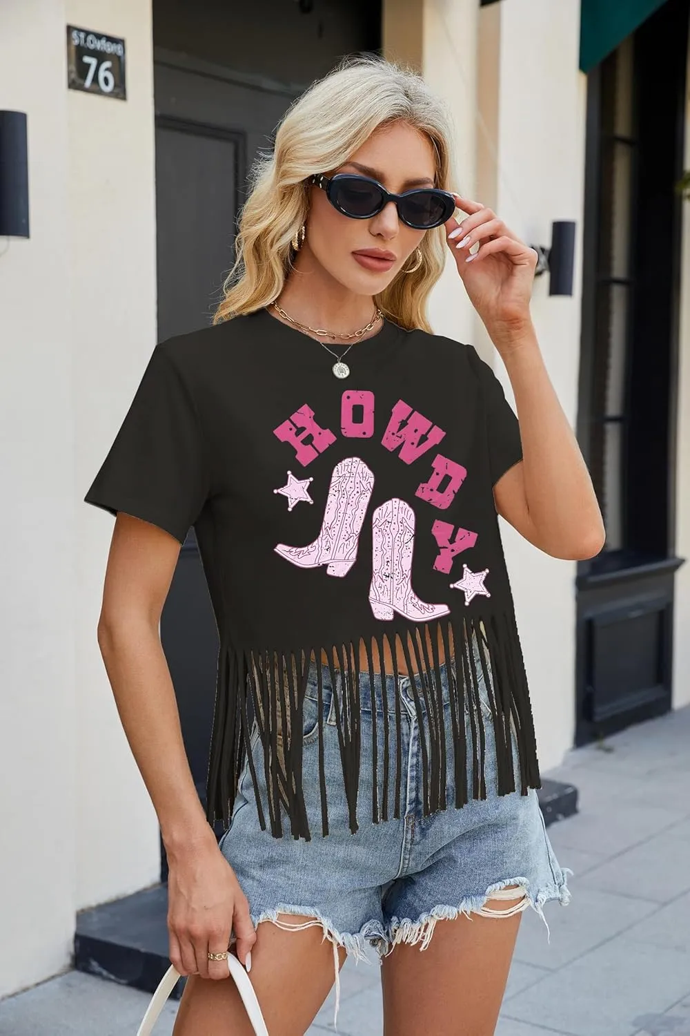 Howdy Shirt for Women Vintage Rodeo Cowgirl Graphic T-Shirt Western Country Concert Tee Tops