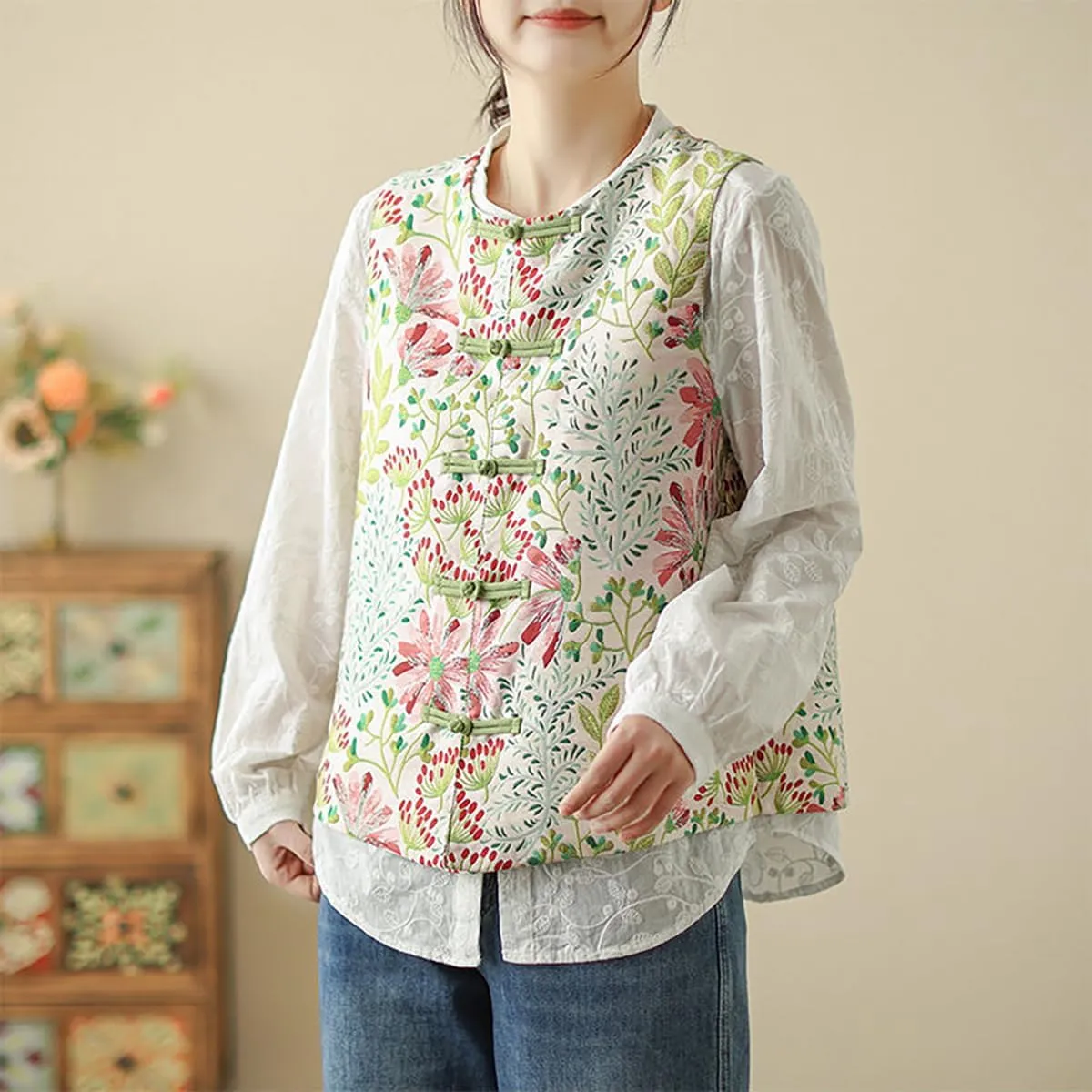 New Chinese Style Cotton Vest for Winter Women's Clothing, with a high-end Feel and a Retro Sleeveless top