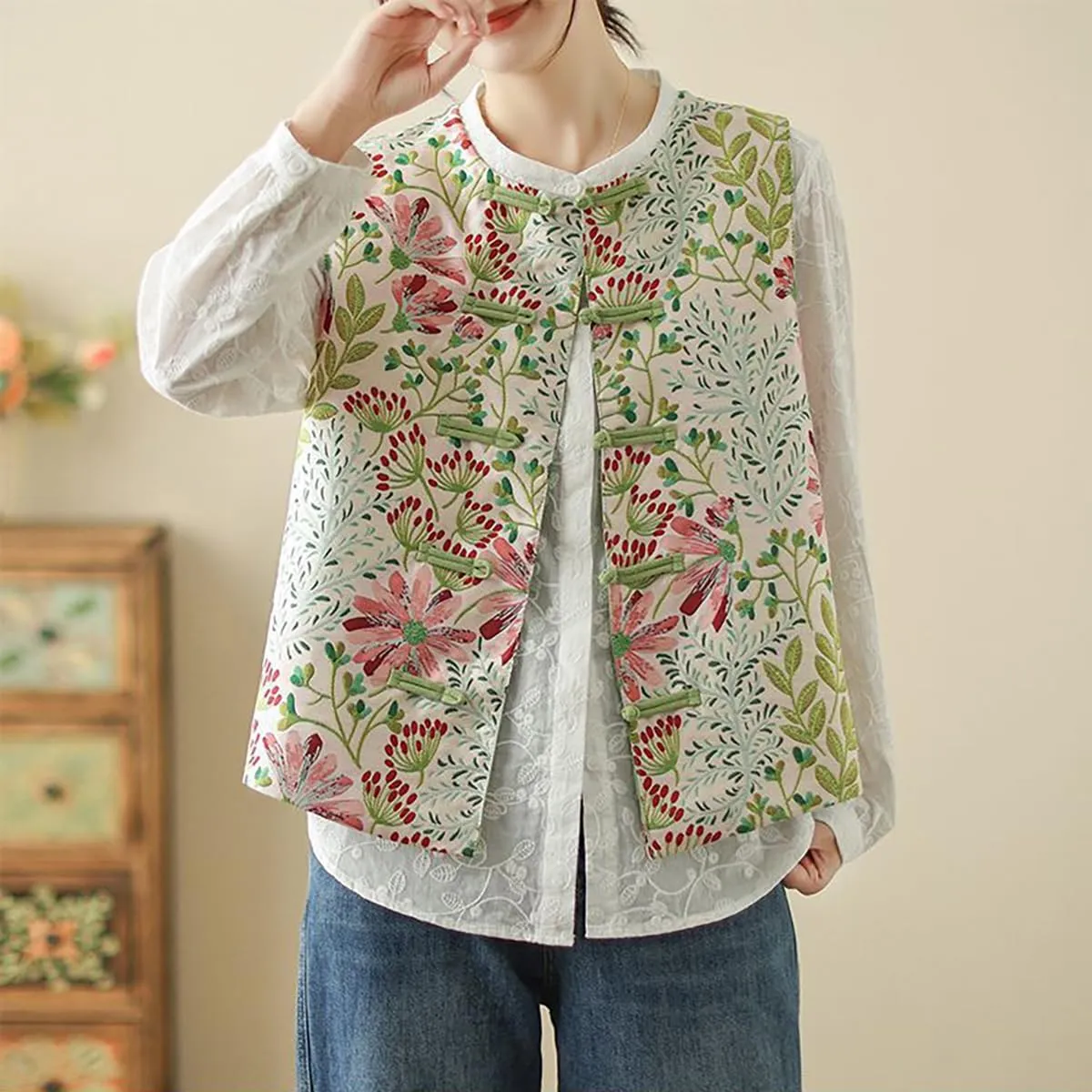 New Chinese Style Cotton Vest for Winter Women's Clothing, with a high-end Feel and a Retro Sleeveless top