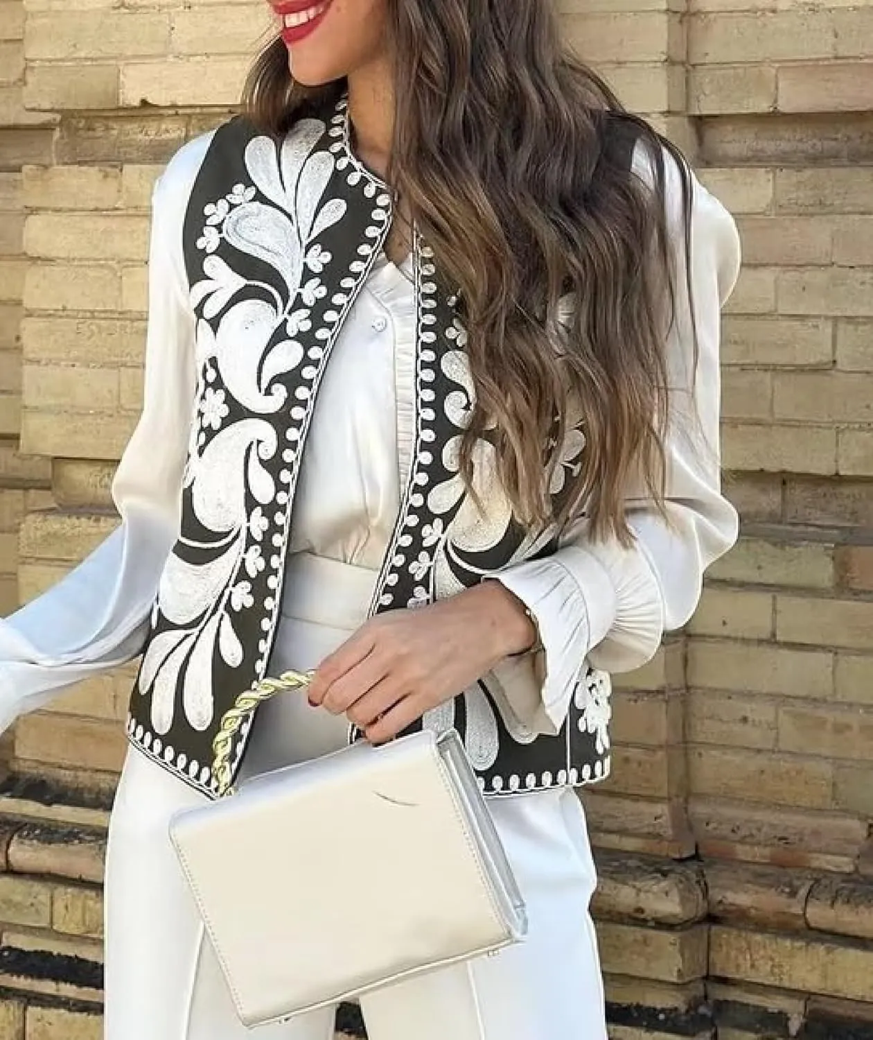 Seyumixi Women Vintage Embroidered Floral Vest Y2k Sleeveless Open Front Floral Cardigan Vests Gilet Linen Streetwear