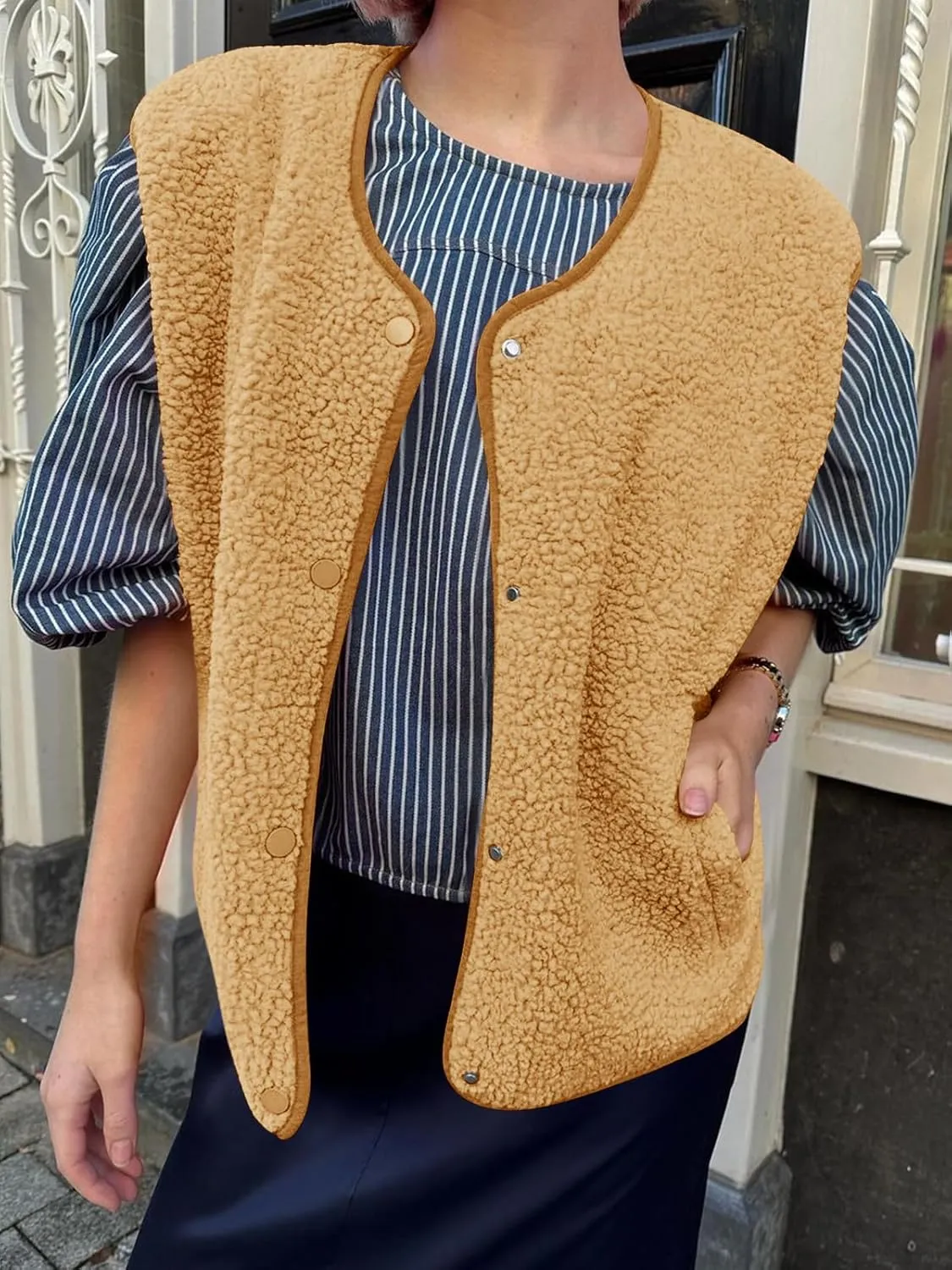 Tankaneo Womens Sherpa Fleece Vest V Neck Sleeveless Fuzzy Jacket Button Down 2024 Fall Fashion Outerwear