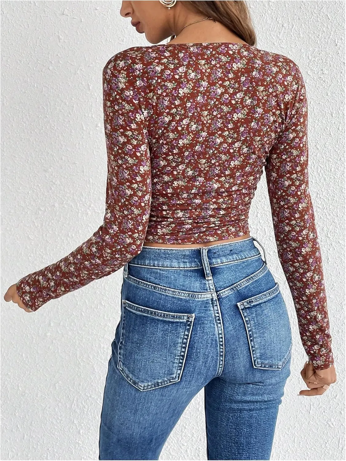 WDIRARA Women's Floral Print Square Neck Crop T Shirt Ruched Tee Shirt Long Sleeve Top