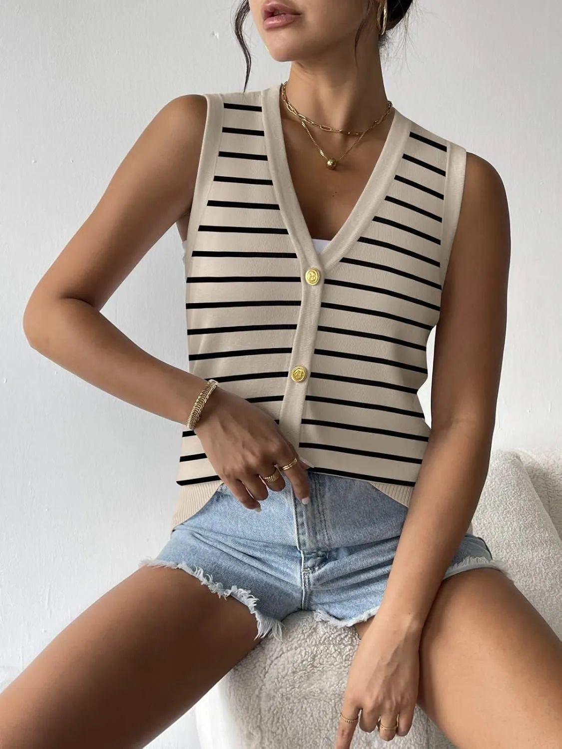 Zeagoo Womens Sweater Vest V Neck Button Down Shirts Trendy Knit Sleeveless Cardigan Top Shirt S-XXL