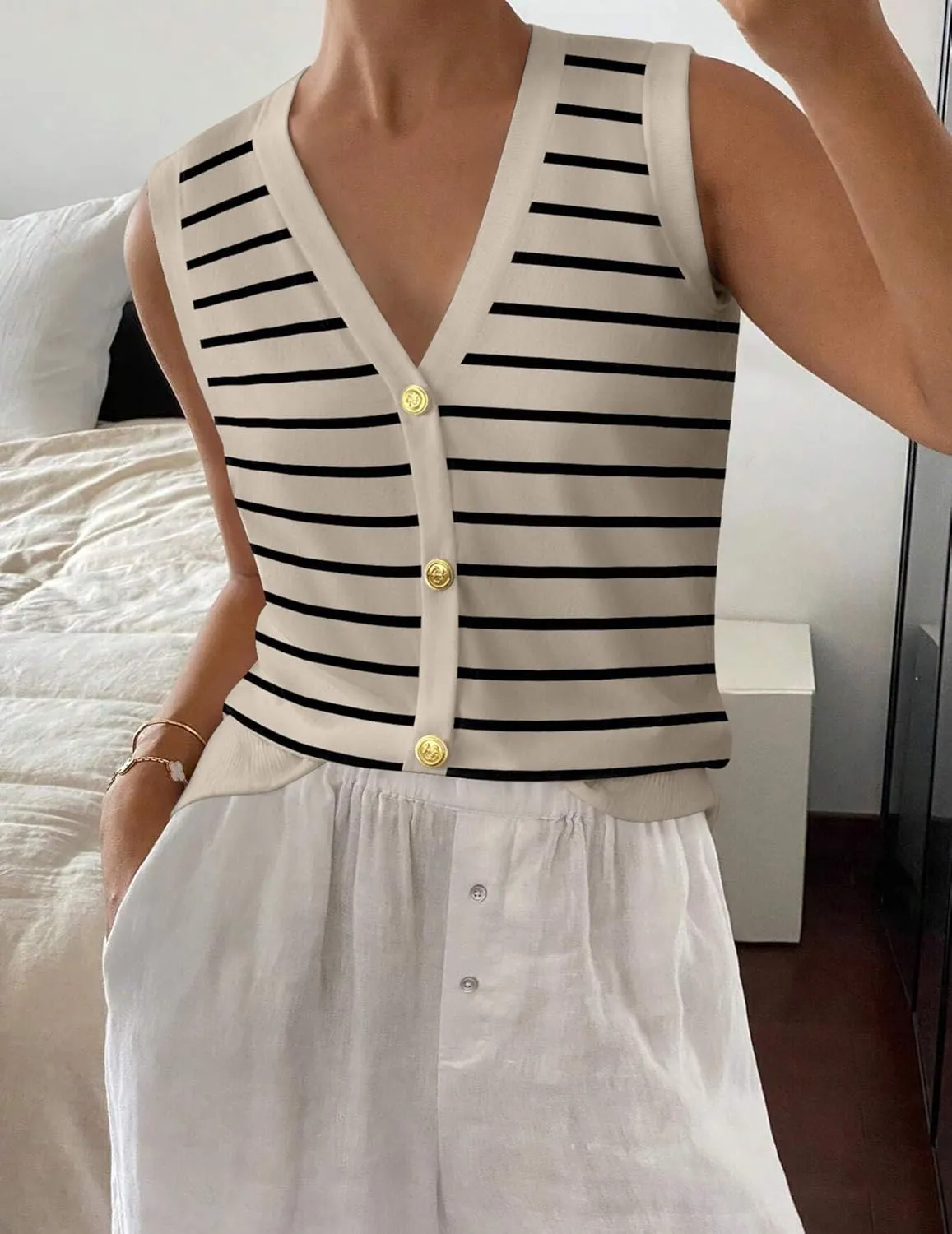 Zeagoo Womens Sweater Vest V Neck Button Down Shirts Trendy Knit Sleeveless Cardigan Top Shirt S-XXL
